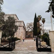 entrance gate to the castle building